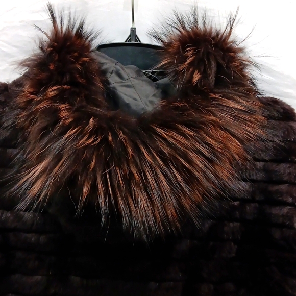 Dereon Hoode Coat Fur Collar XL - Picture 2 of 11